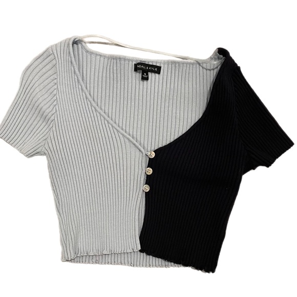 KENDALL + KYLIE CARDIGAN CROP TOP - Picture 2 of 3